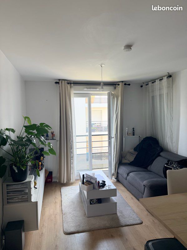 Appartement 2 pièces 44 m² · à Viry-Châtillon · 44 m² · 160 000 €