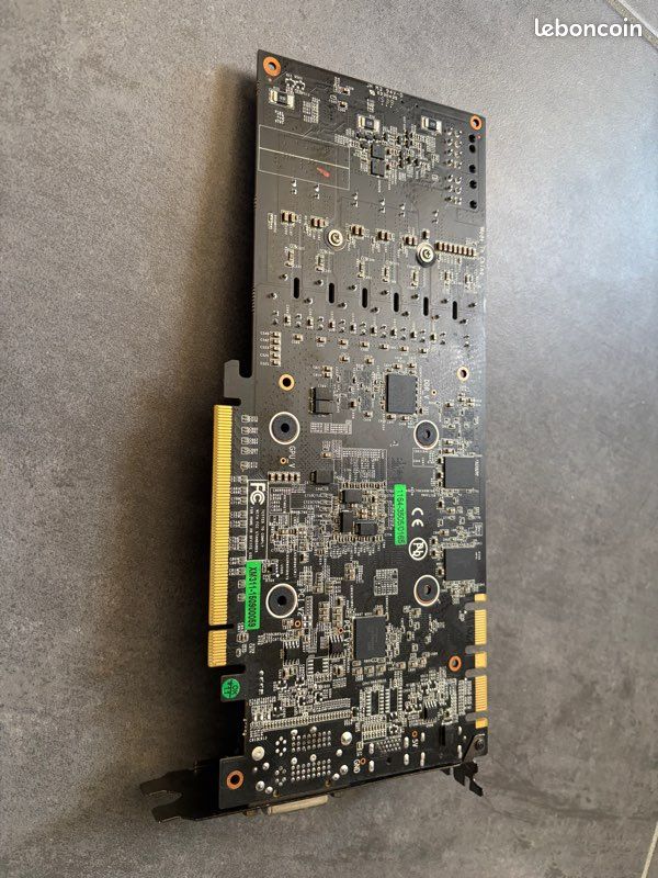 KFA2 GeForce GTX 970 EXOC Black Edition 4 Go (image 3)