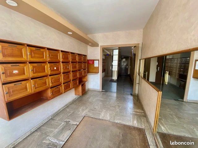 Appartement 4 pièces 81 m² · à Grenoble · 81 m² · 180 000 €