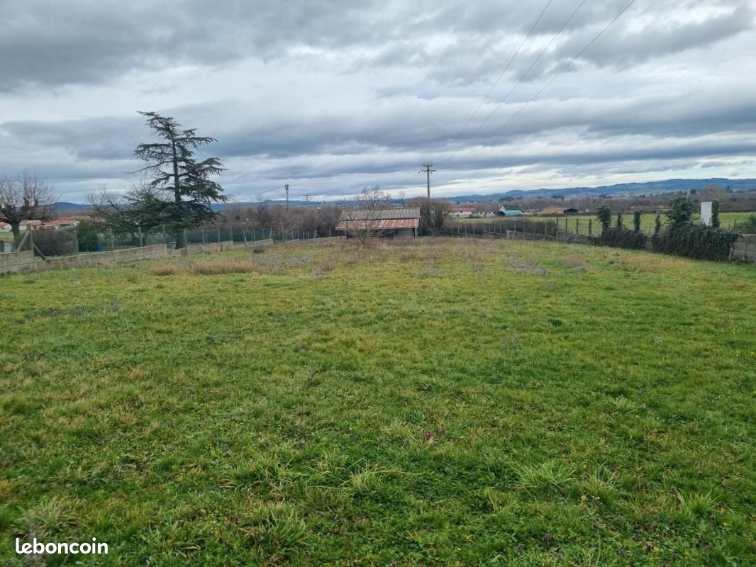 Terrain 800 m² Craintilleux · 139 000 €