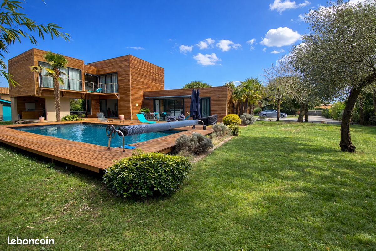 Maison 8 pièces 247 m² · à Lège-Cap-Ferret · 247 m² · 1 490 000 €