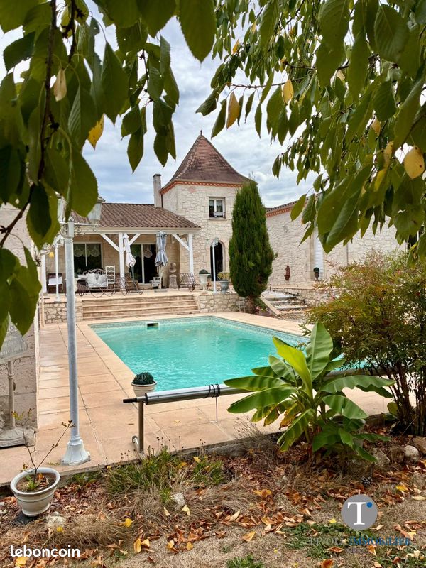 Maison 5 pièces 185 m² · à Bergerac · 185 m² · 495 000 €