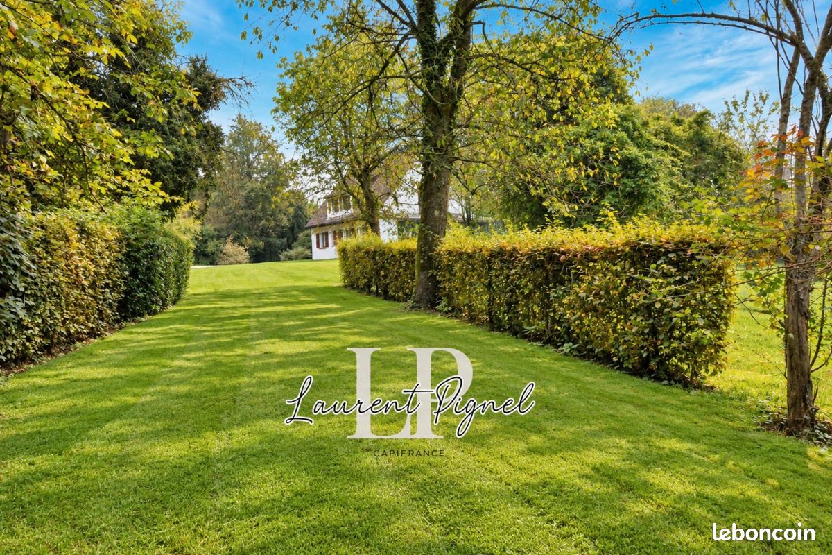 Maison 4 pièces 154 m² · à Ailly-le-Haut-Clocher · 154 m² · 273 000 €