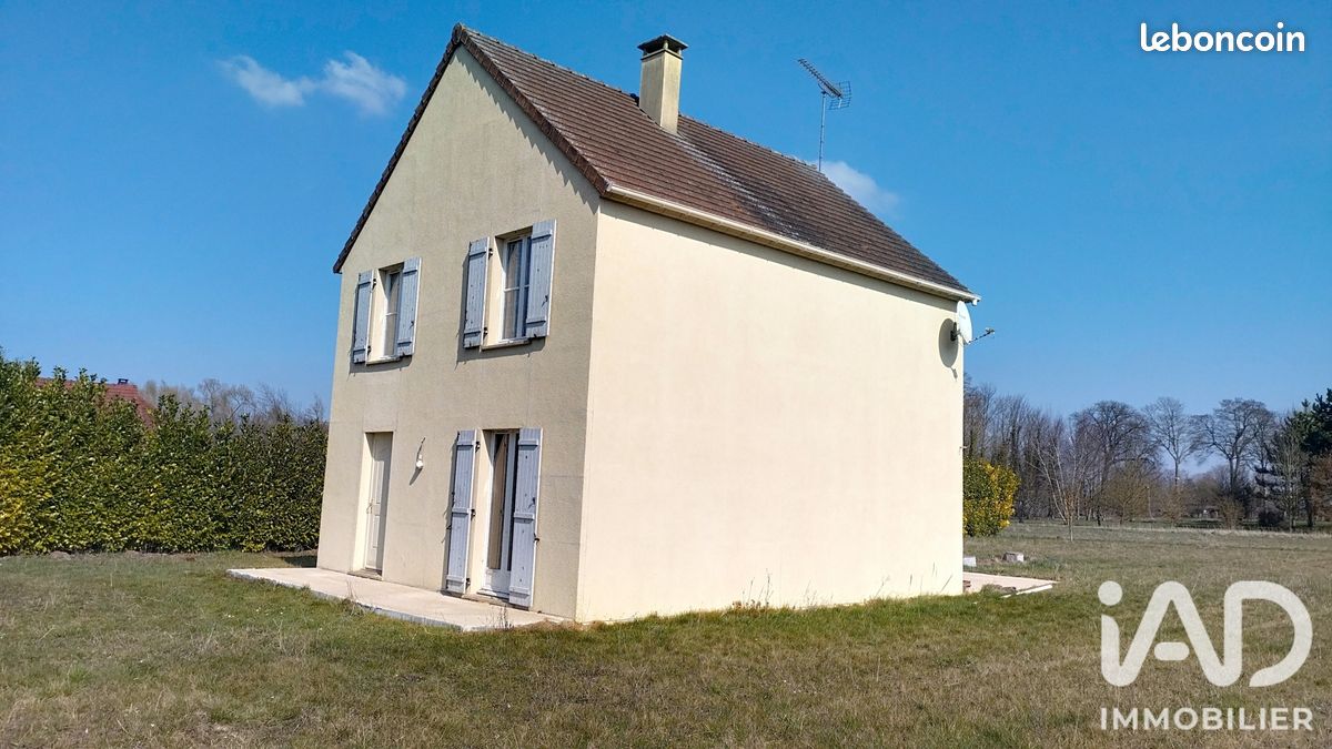 Maison 5 pièces 105 m² · à Saint-Lupien · 105 m² · 128 000 €