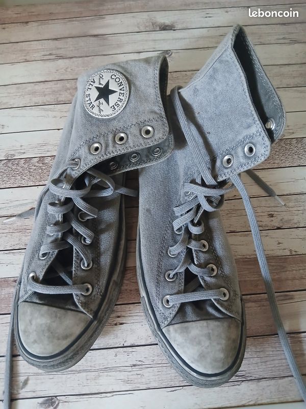 Converse (image 1)