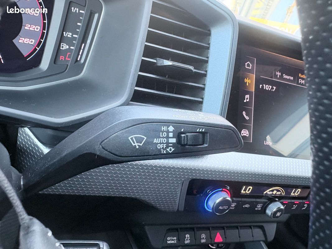 AUDI A1 SPORTBACK 30 TFSI 116ch S-LINE S-TRONIC - CARPLAY / VIRTUAL COCKPIT (image 27)