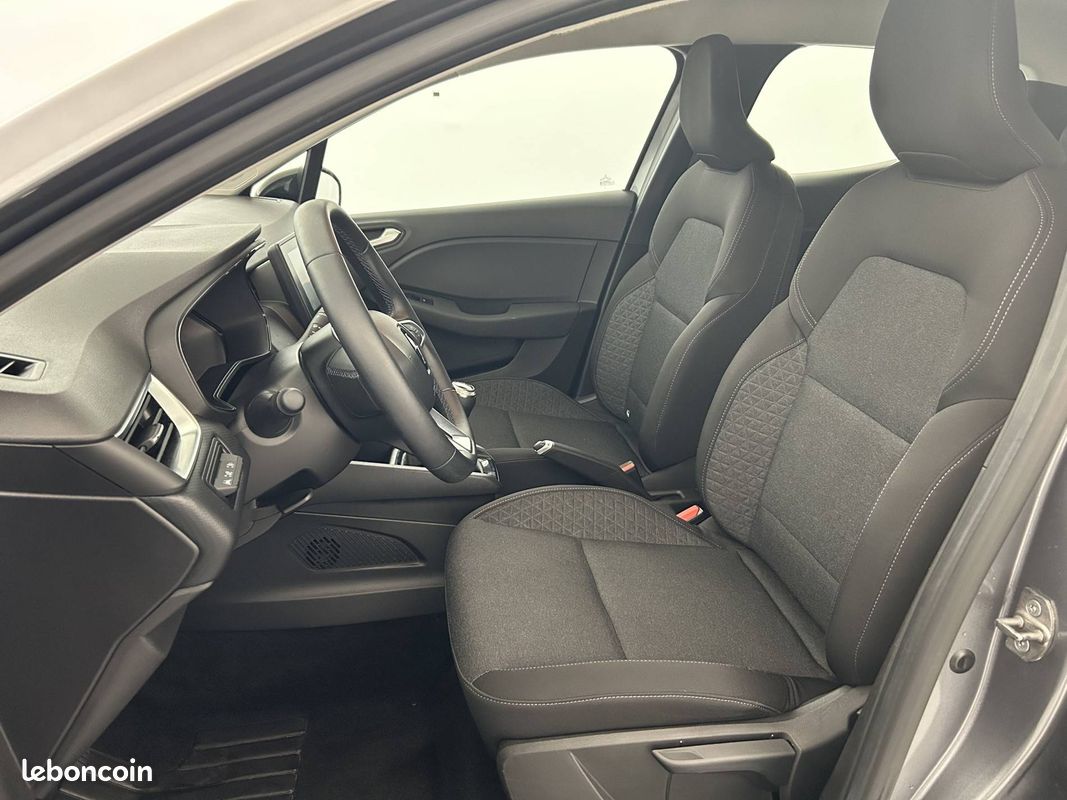 RENAULT Clio TCe 90 Equilibre (image 9)