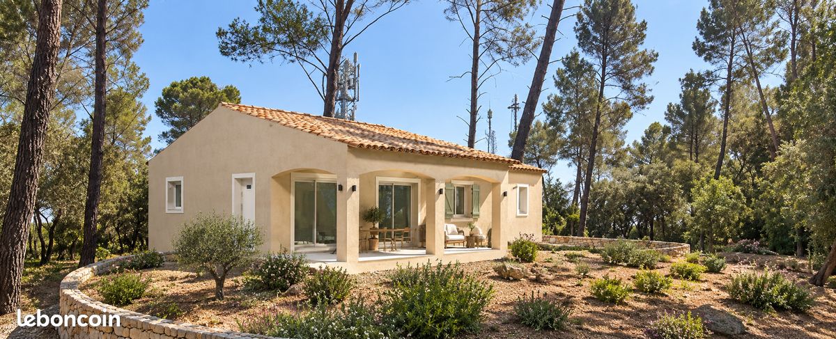 DRAGUIGNAN – Terrain constructible 4 321 m² – permis- Forage – Projet villa – 125 000 · 125 000 €