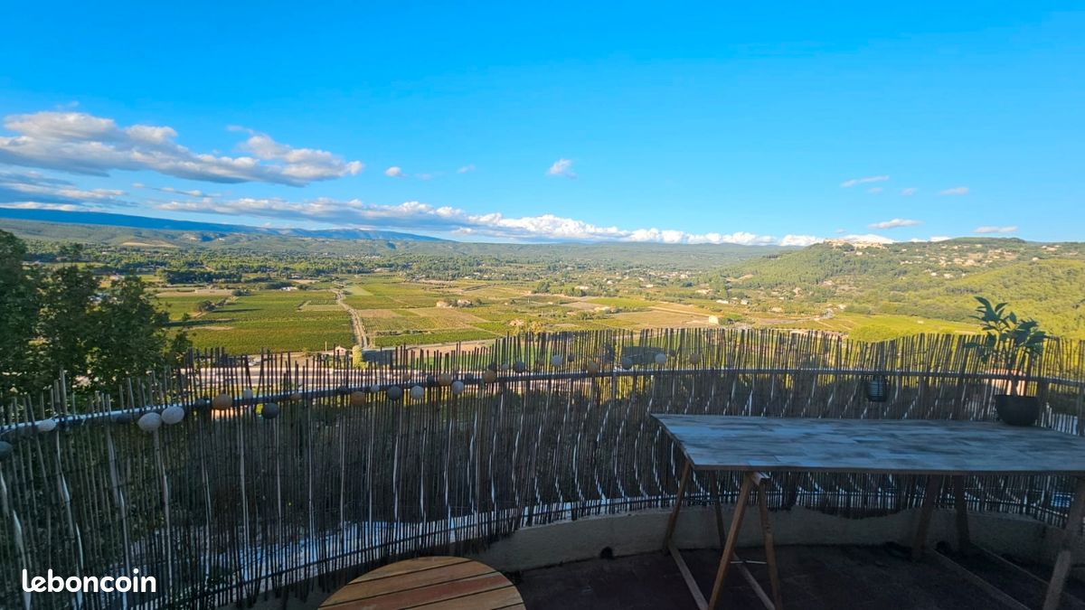 Appartement 2 pièces 70 m² · à La Cadière-d'Azur · 70 m² · 990 €