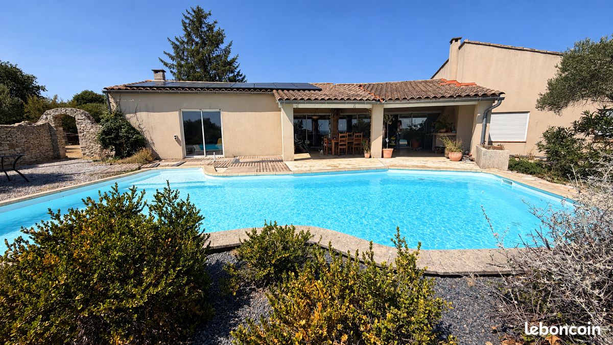 Maison 5 pièces 180 m² · à Nîmes · 180 m² · 840 000 €