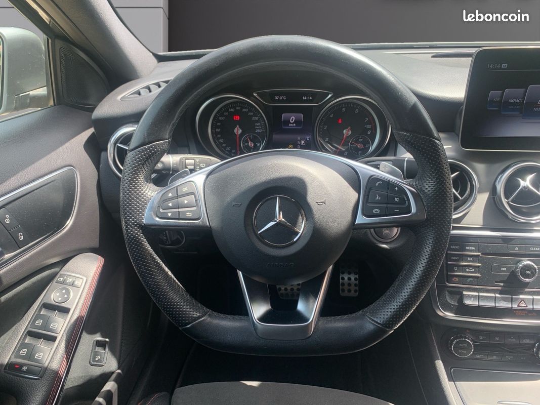 MERCEDES CLASSE GLA 200 SPORT EDITION BA Toit Ouvrant Panoramique caméra de recul carplay siège chauffant 156Ch Garantie 12 mois (image 11)