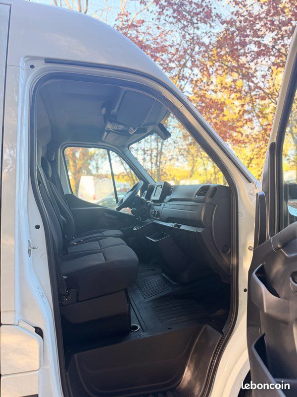 Renault Master L2H2 2.3 dCi 135 ch TRAC Grand Confort 2022 – photo 6
