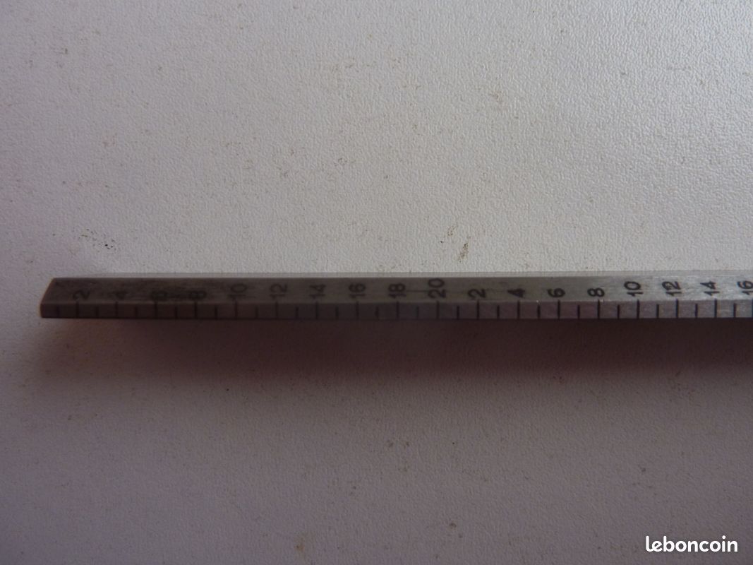Cale biaise pour mesure de défauts de forme et de positionnement pièces grosse mécanique) (image 1)