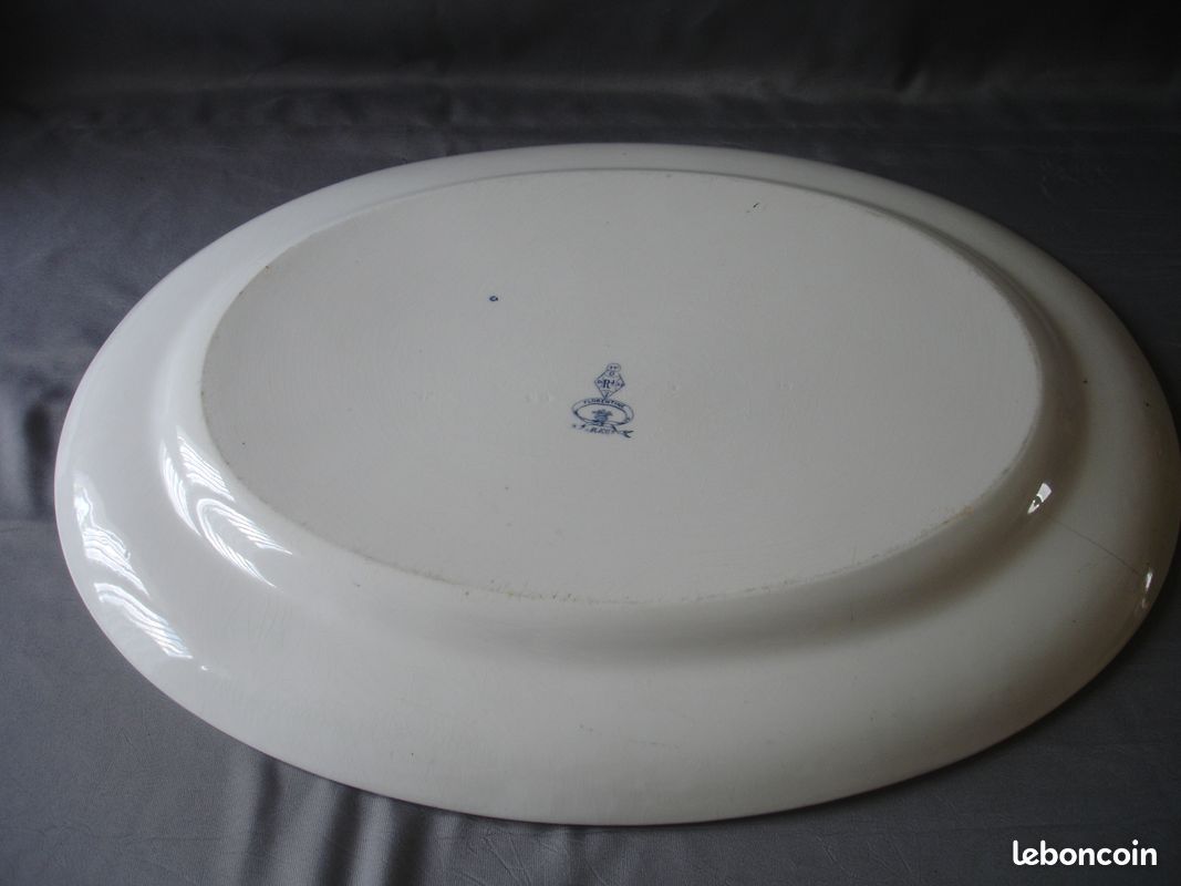 Plat de service en faïence (image 2)
