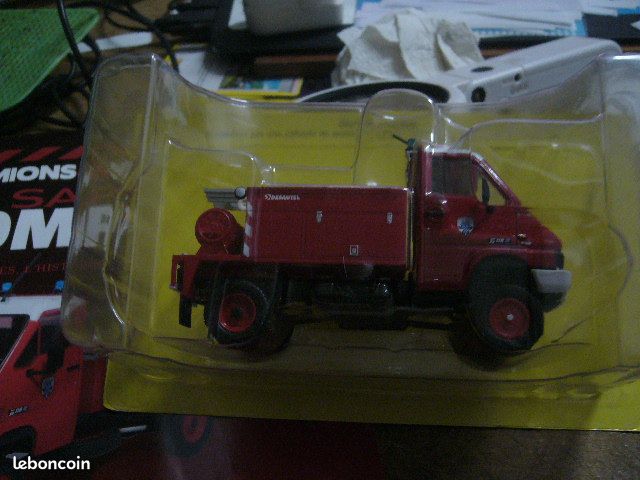 Camion POMPIERS 1/43 HACHETTE RENAULT B110 4X4 (image 1)