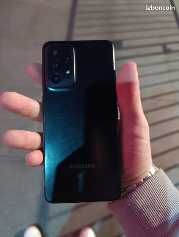 Samsung Galaxy A33 retrouvé (image 1)