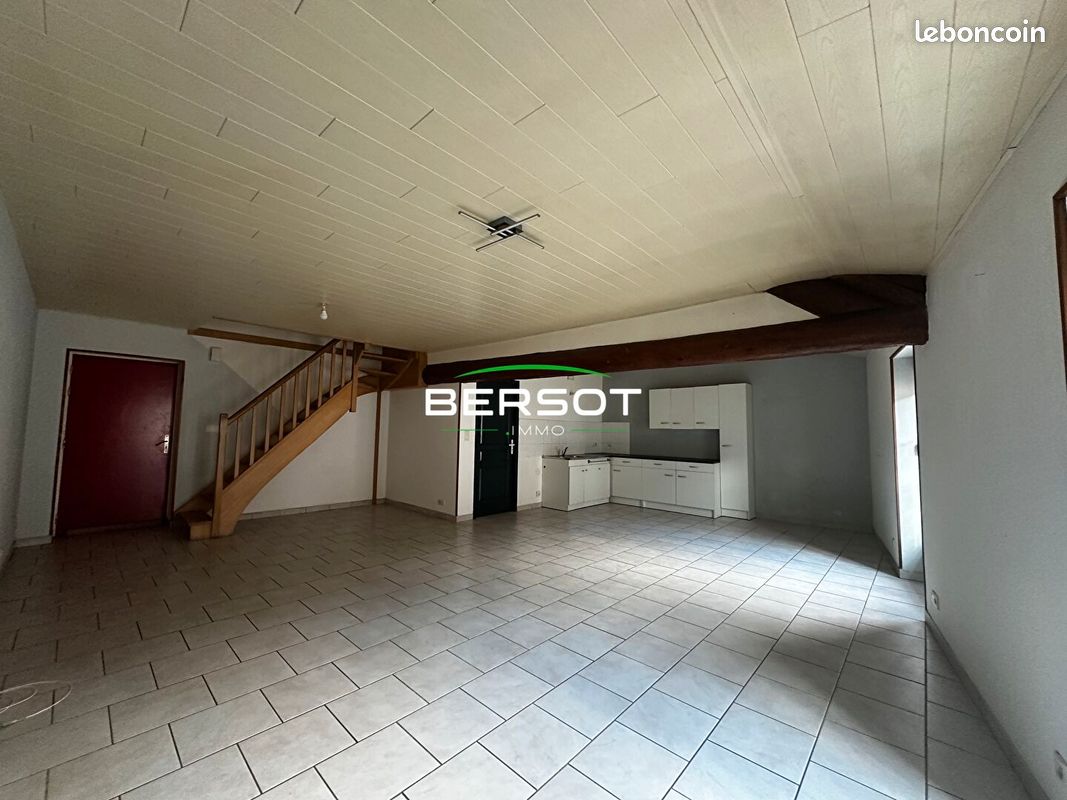 Appartement 3 pièces 79 m² · à Rougemont · 79 m² · 495 €/mois