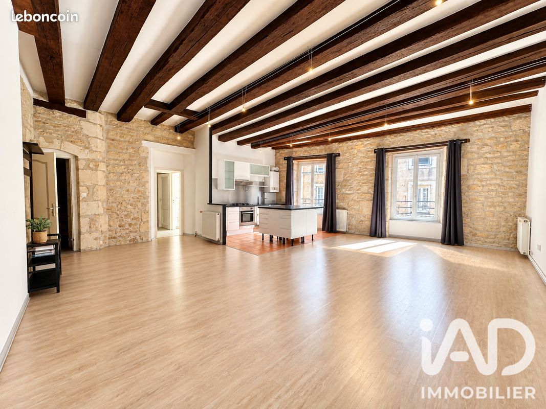 Appartement 3 pièces 91 m² · à Ruffec · 91 m² · 99 000 €