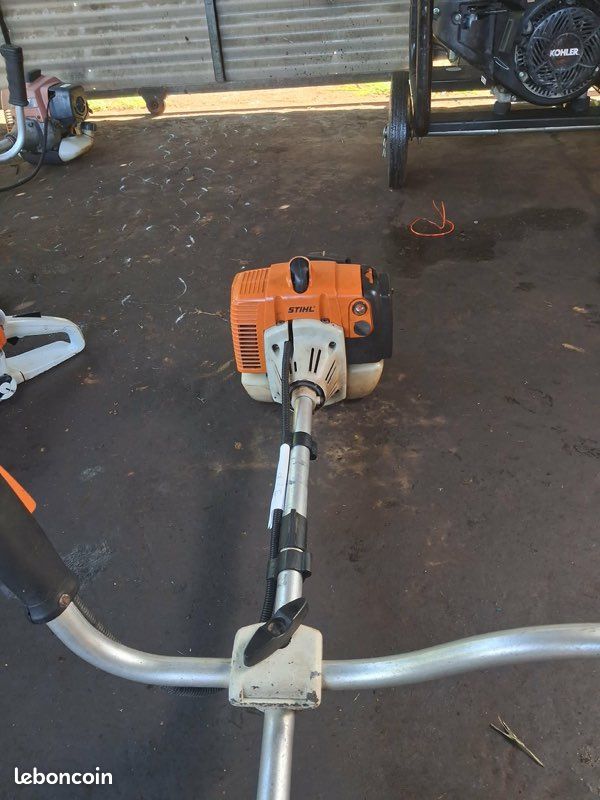 Débroussailleuse Stihl FS200 (image 1)