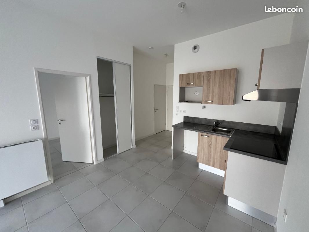 Appartement 1 pièce 46 m² · à La Rochelle · 46 m² · 759 €