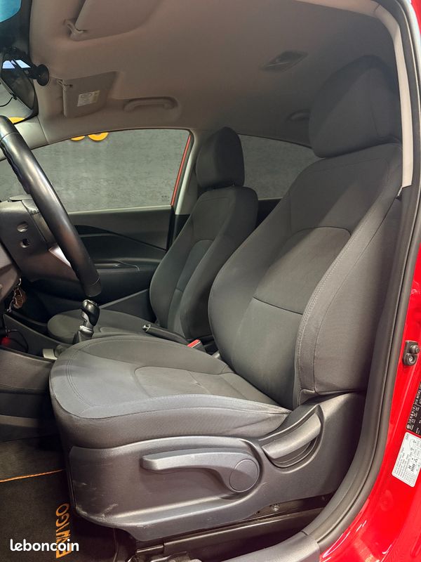 Kia rio 1.4 crdi 90 uefa euro 2016 (image 10)