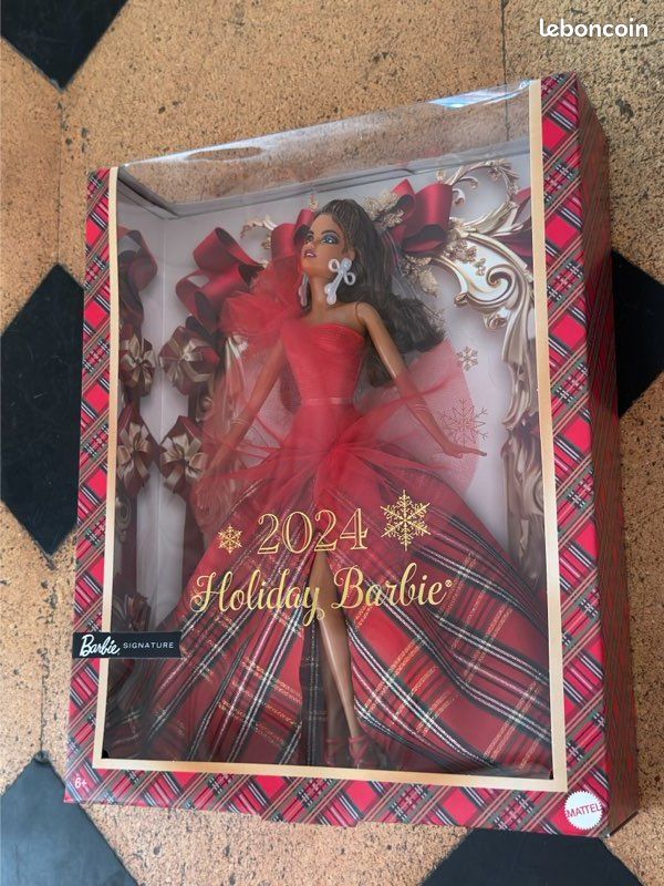 NEUF Poupée Barbie signature brune métisse Noël 2024 rouge coffret robe carreaux noeud (image 1)