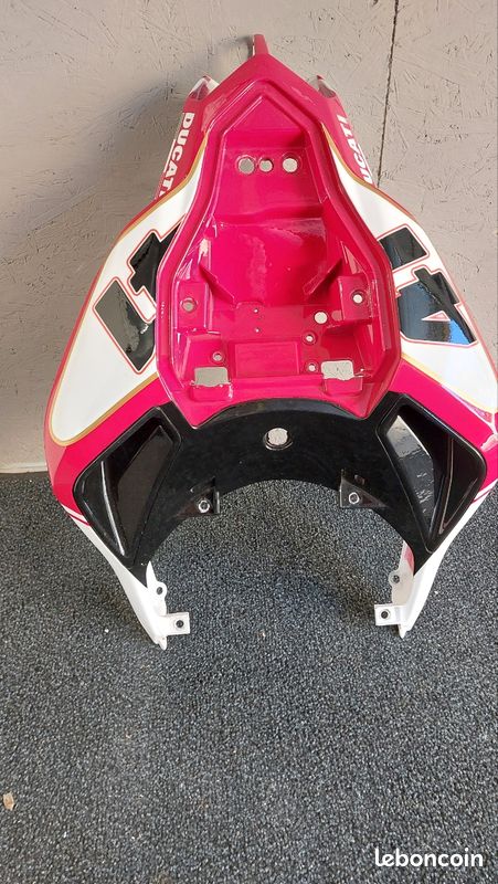 Coque arrière 1098 848 1198 (image 1)