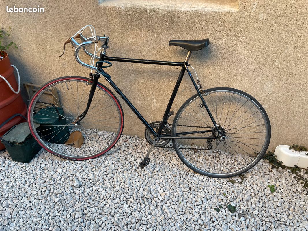 Vélo de course remis en bon état (image 3)