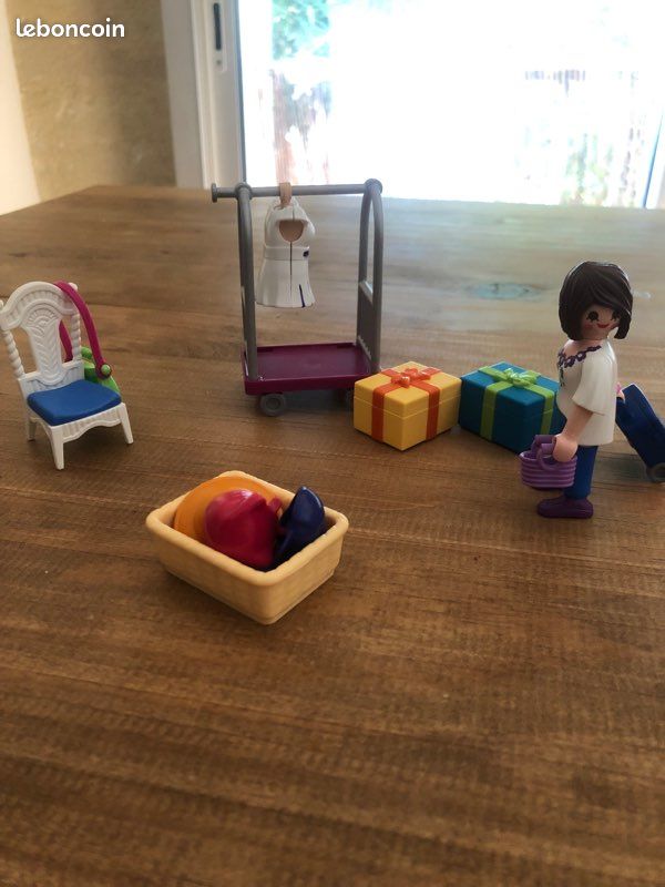 Lot arrivée à l’hôtel playmobil (image 1)