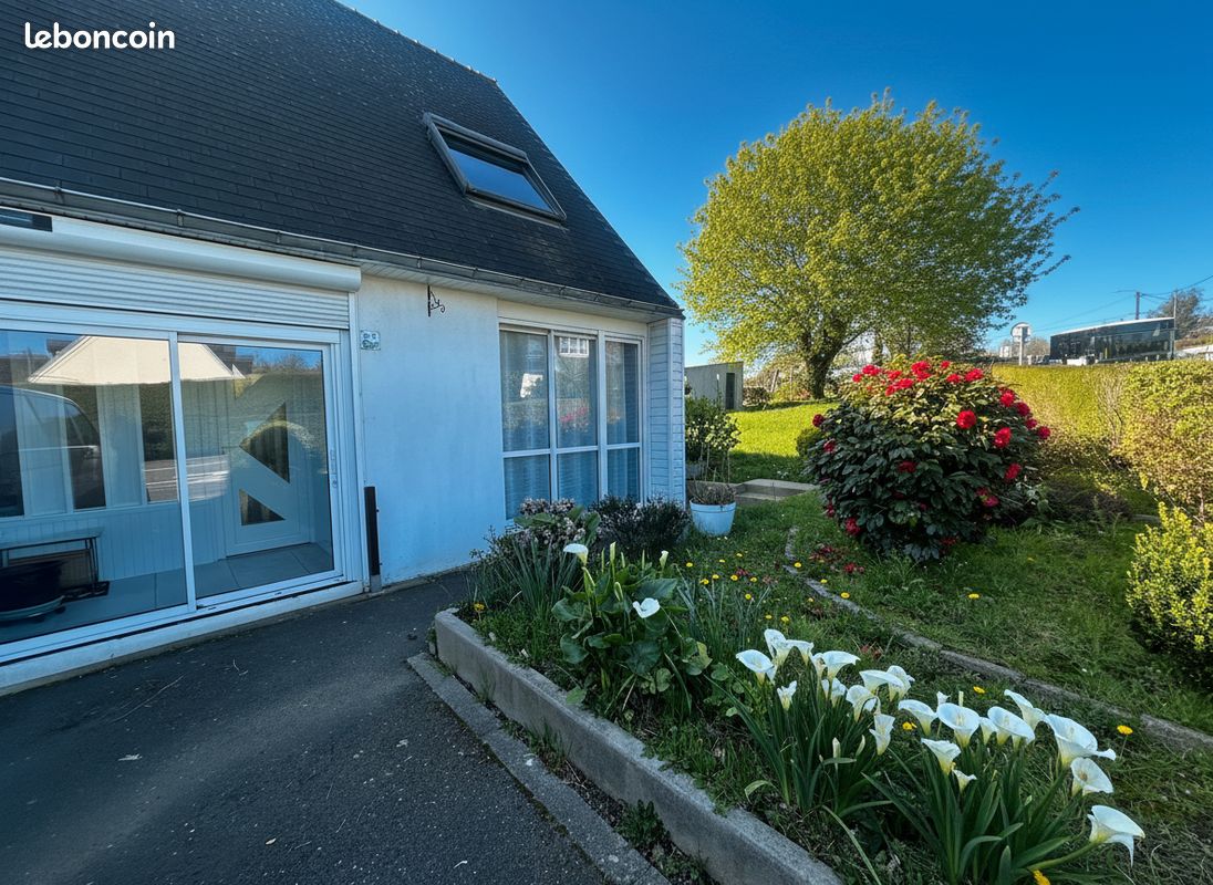 Maison 6 pièces 100 m² · à Plougastel-Daoulas · 100 m² · 240 000 €