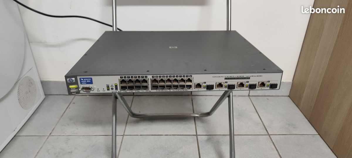 Switch hp procurve 2824 (image 1)