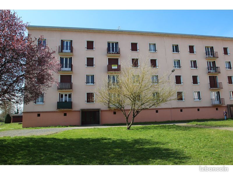 Appartement 4 pièces 84 m² · à Decize · 84 m² · 28 000 €