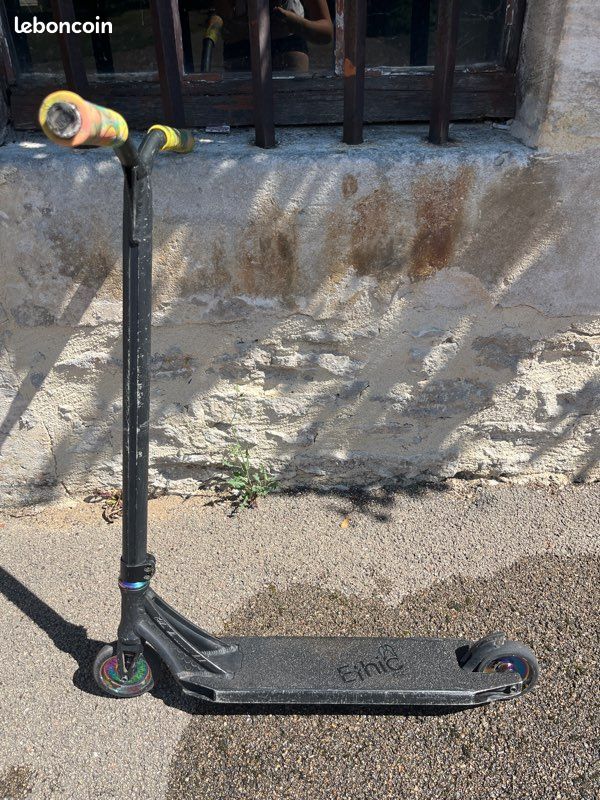 Trottinette Freestyle Ethic Erawan V2 - Modèle M Black - Pour Tricks Et Figures