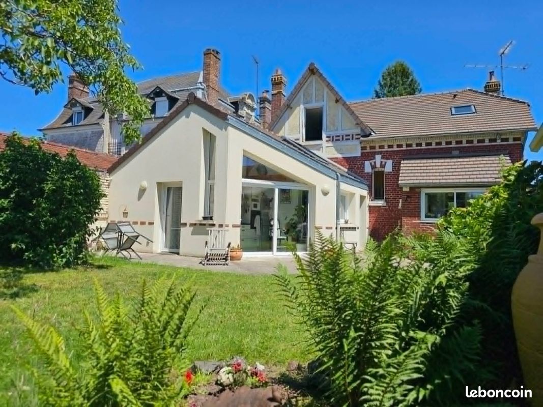 Maison 7 pièces 161 m² · à Sempigny · 161 m² · 240 000 €