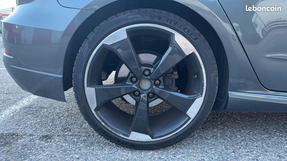 Audi A3 sportback III 2.0 TDI 150 S-Tronic 7 S Line (image 16)