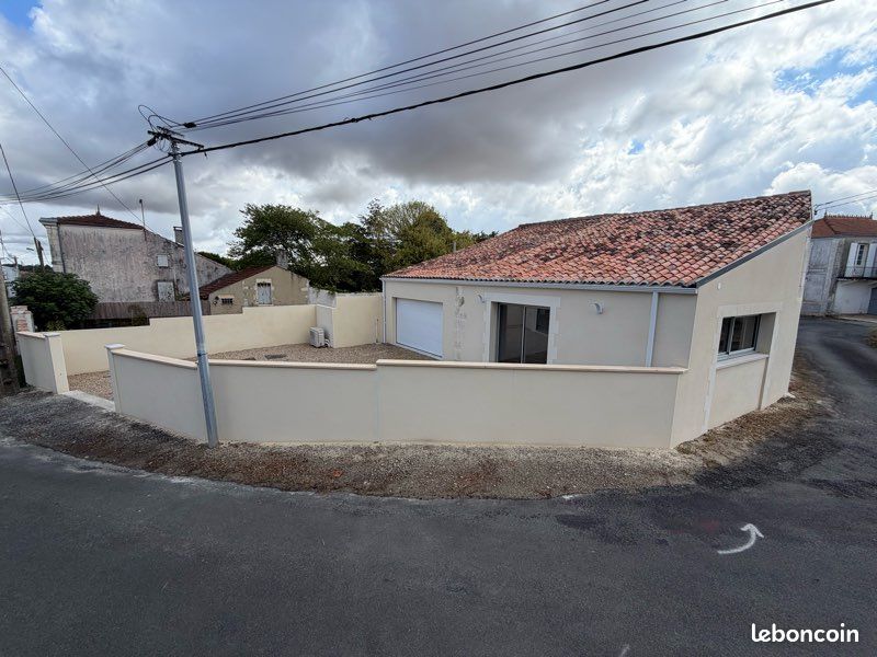Maison 3 pièces 90 m² · à Rétaud · 90 m² · 180 000 €
