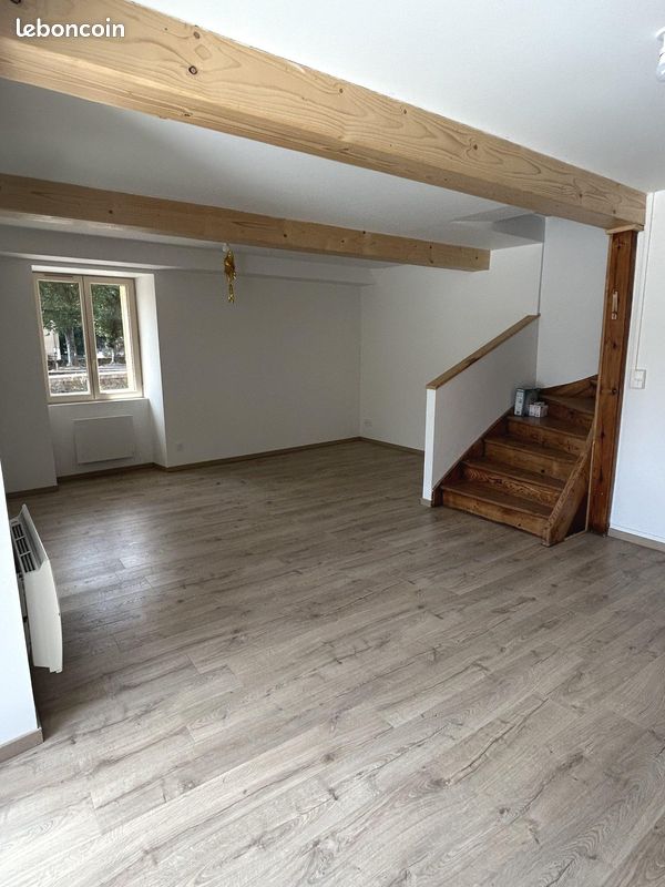 Maison 5 pièces 110 m² · à Barjac · 110 m² · 750 €