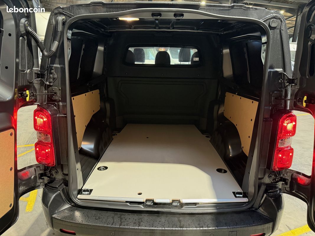 Jumpy xl cabine approfondie 5 places hdi 180 ch 10 km 30.408 ht (36.490 ttc) (image 5)
