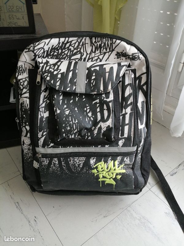 Cartable type sac a dos (image 1)