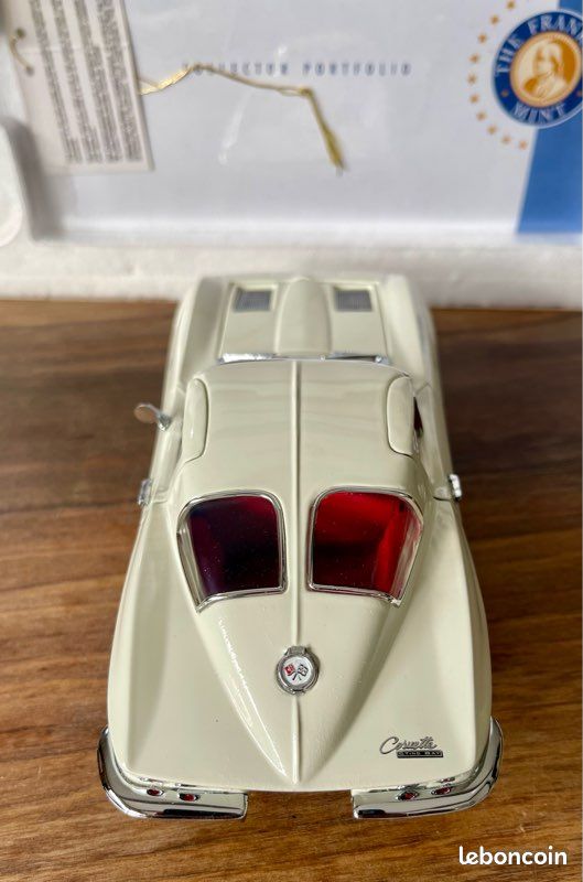 CHEVROLET CORVETTE STING RAY FRANKLIN MINT au 1-24ème dans sa boite d'origine EUR 150,00 - FR