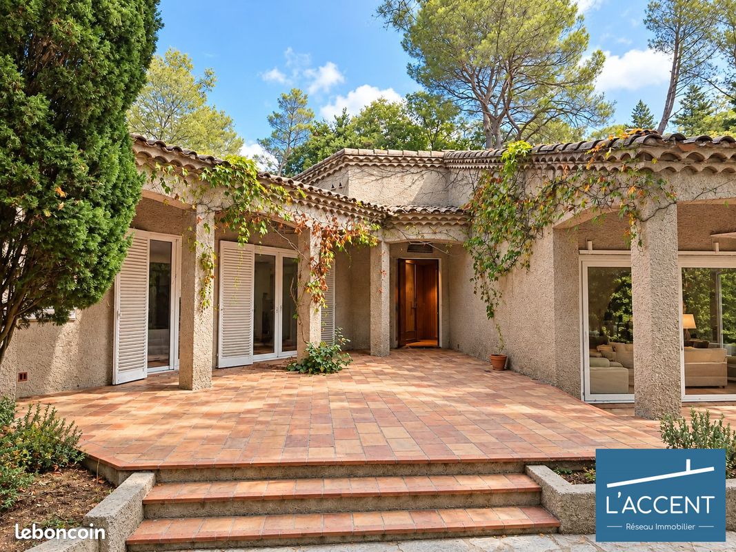 Maison 6 pièces 175 m² · à Nîmes · 175 m² · 790 000 €