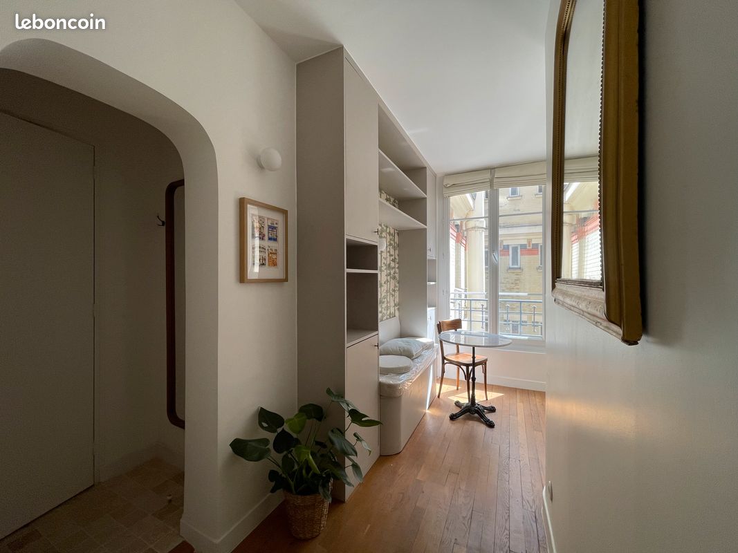 Appartement 1 pièce 19 m² · à Paris · 18,6 m² · 220 000 €