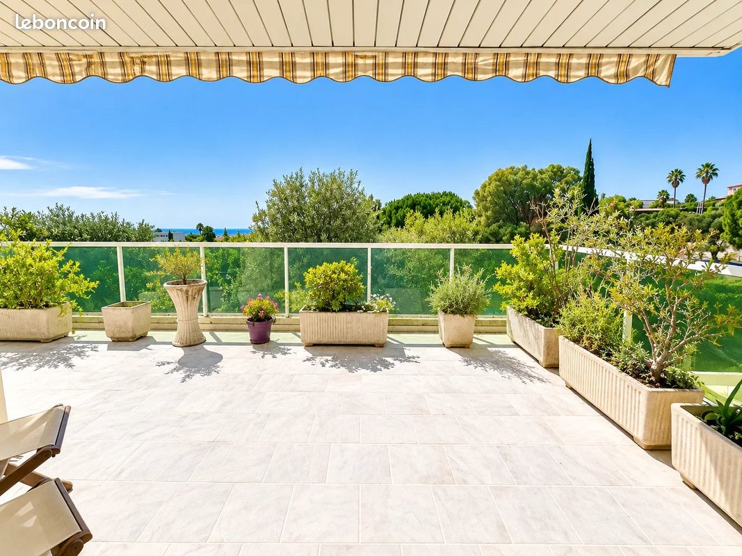 Appartement 4 pièces 100 m² · à Antibes · 100 m² · 569 000 €