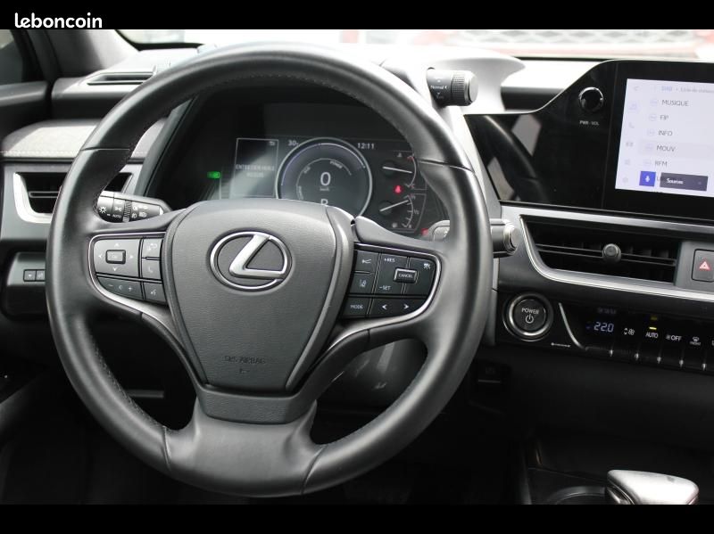 Lexus UX 250h F SPORT Design 2WD (image 15)