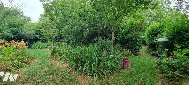 Terrain 627 m² BRIELLES