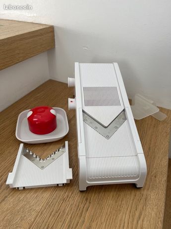 Tupperware MandoChef Complet - Hachoir Avec 2 Lames Et Livre, Occasion, Petit Défaut