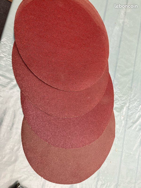 Disque abrasif adhésif (image 1)