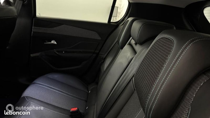 Peugeot 308 1.2 PureTech 130ch S&S Allure (image 13)
