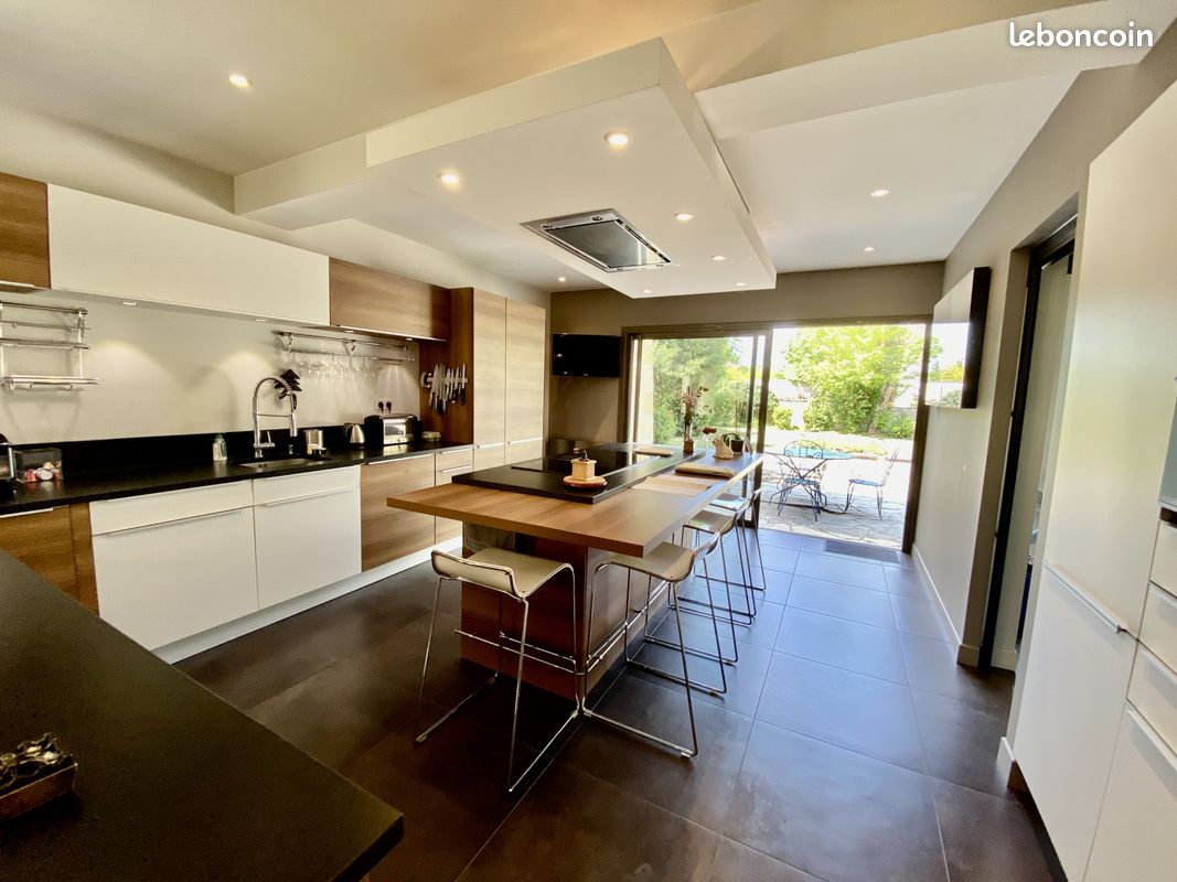 Maison 7 pièces 276 m² - Bordeaux 33200 (image principale 7)