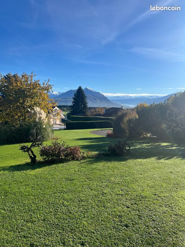 Terrain à vendre pers-jussy · 225 000 €